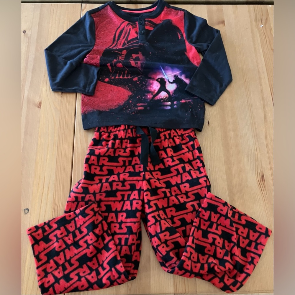 EUC Star Wars Kids Pajama Set - Red and Black Darth Vader Size 4T